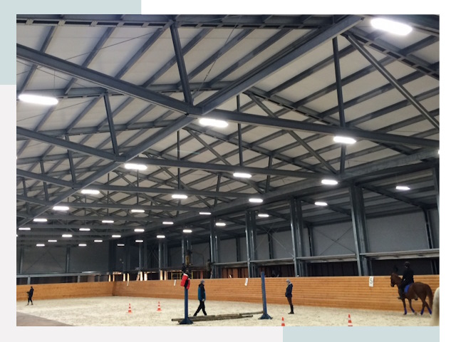 Строительство конных манежей от 614 руб в Лянтор